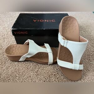 Vionic Women's Pacific Ellie Wedge Sandals